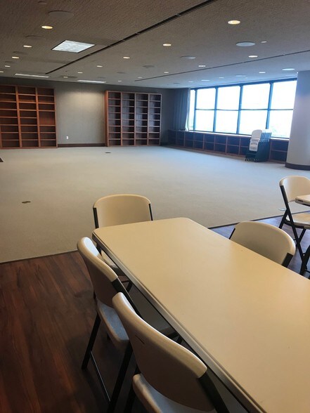 More Photos Of 500 Chestnut St, Abilene Office For Lease