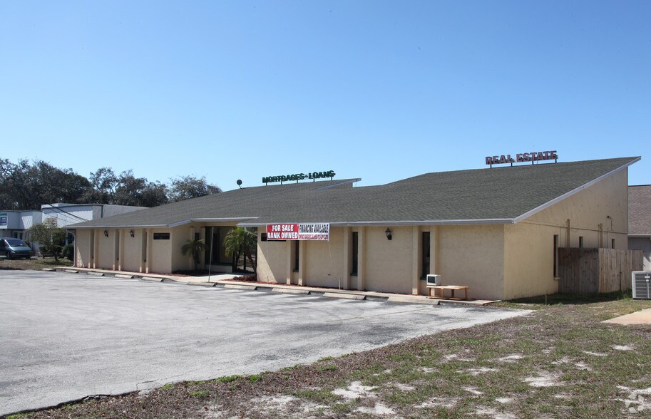 More Photos Of 11919 Oak Trail Way, Port Richey Office For Lease