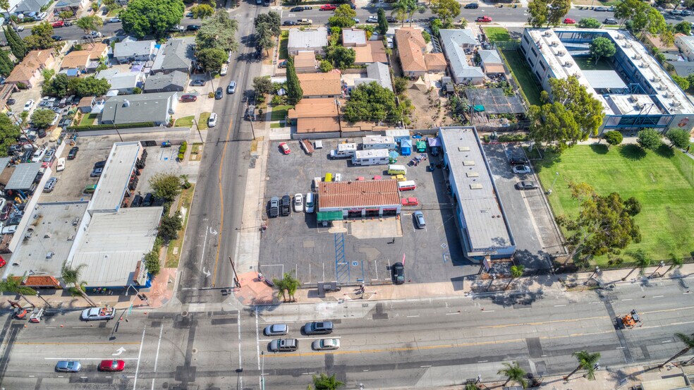More Photos Of 2101-2107 S Main St, Santa Ana Auto Repair For Sale
