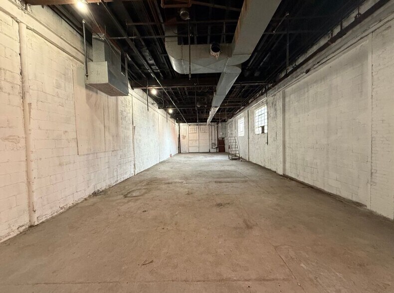 More Photos Of 54-60 N 11th St, Brooklyn Warehouse For Lease