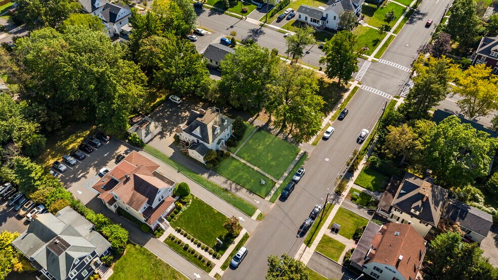 More Photos Of 141 S Euclid Ave, Westfield Office For Sale