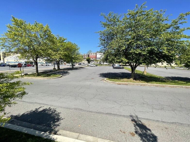 More Photos Of 100 Summit Ave, Hagerstown Office For Sale