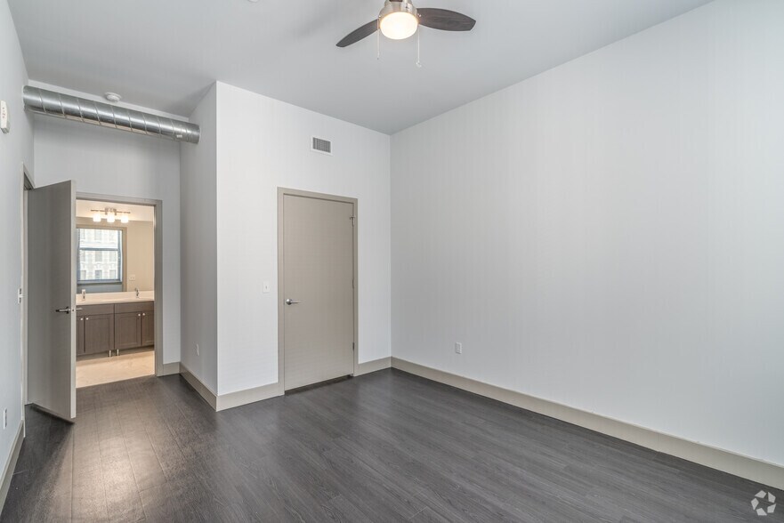 More Photos Of 1112-1128 Chestnut St, Philadelphia Apartments For Lease