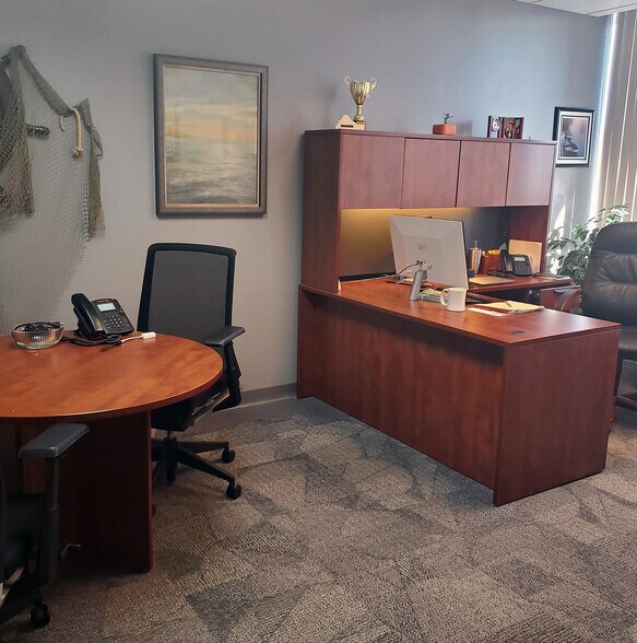 More Photos Of 355 N 21st St, Camp Hill Medical For Lease