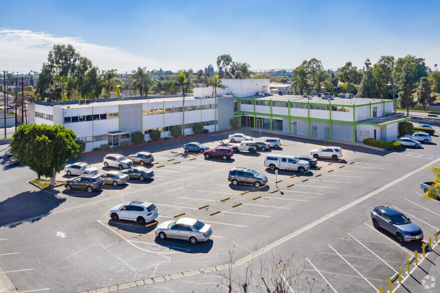 More Photos Of 13330 Bloomfield Ave, Norwalk Medical For Sale
