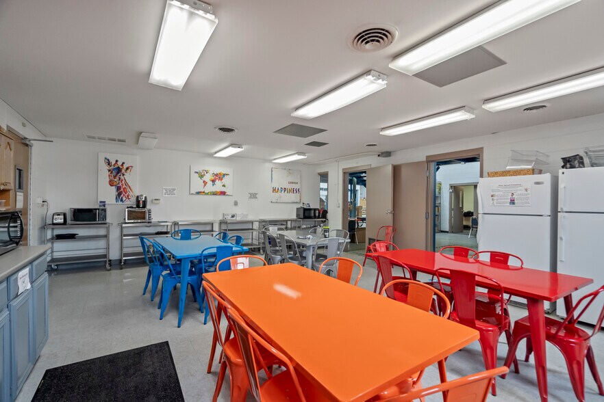 More Photos Of 4985 N 30th St, Colorado Springs Manufacturing For Sale