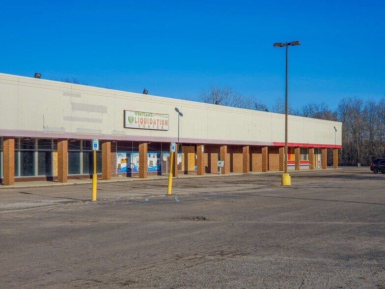 More Photos Of 31162-31246 Warren Rd, Westland Freestanding For Sale