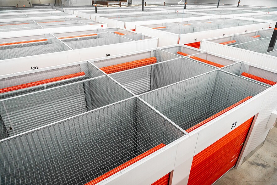 More Photos Of 2000 Queen Ave SE, Albany Self Storage For Sale