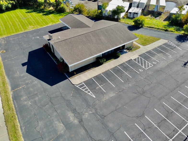 More Photos Of 2455 Stanley Ave, Dayton Freestanding For Lease
