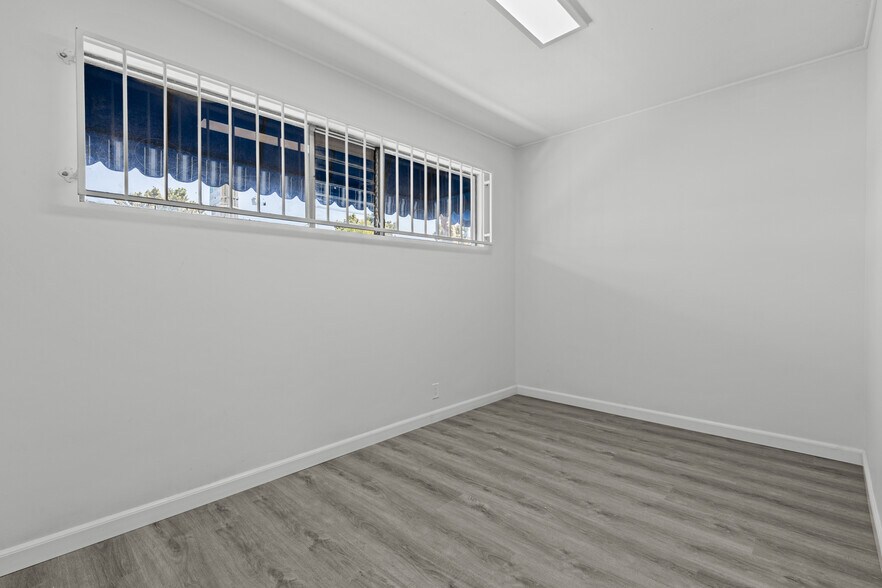 More Photos Of 16705 Hawthorne Blvd, Lawndale Medical For Lease