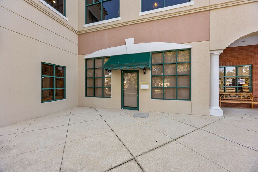 More Photos Of 961687 Gateway Blvd, Fernandina Beach Medical For Sale