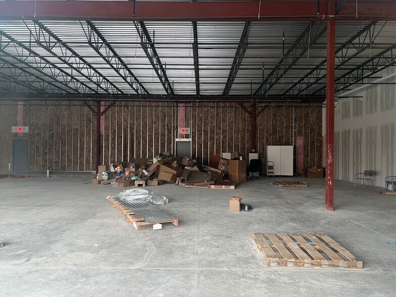 More Photos Of 3601 Davis Ln, Austin Storefront For Lease