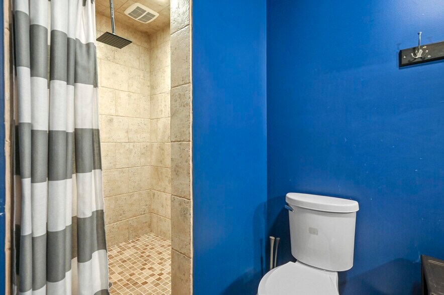 More Photos Of 130 N Main St, Mansfield Storefront Retail Office For Sale