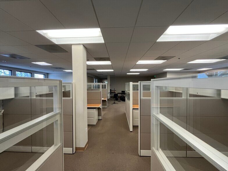 More Photos Of 2911 Cleveland Ave, Santa Rosa Office For Lease