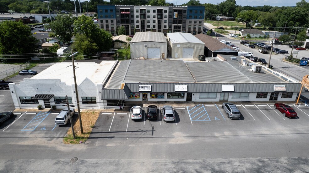 More Photos Of 3300-3306 Governors Dr SW, Huntsville Freestanding For Lease
