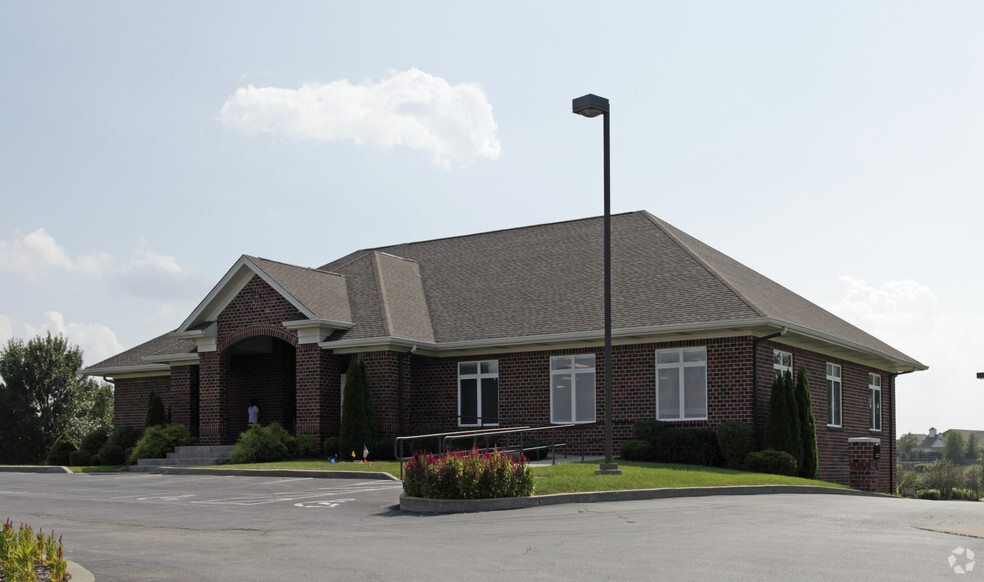 Primary Photo Of 28 Hawk Ridge Cir, Lake Saint Louis Office For Lease