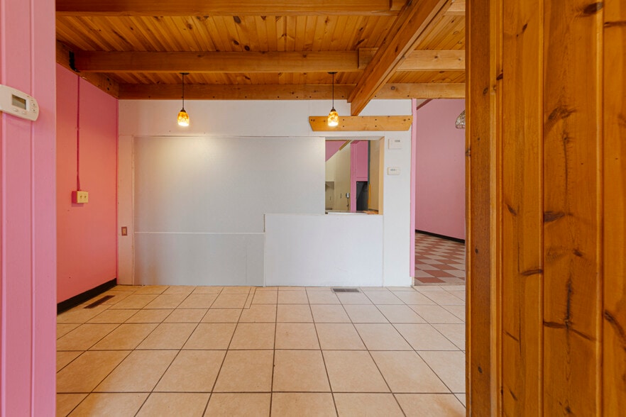 More Photos Of 508 Central Ave N, Faribault Storefront Retail Residential For Sale