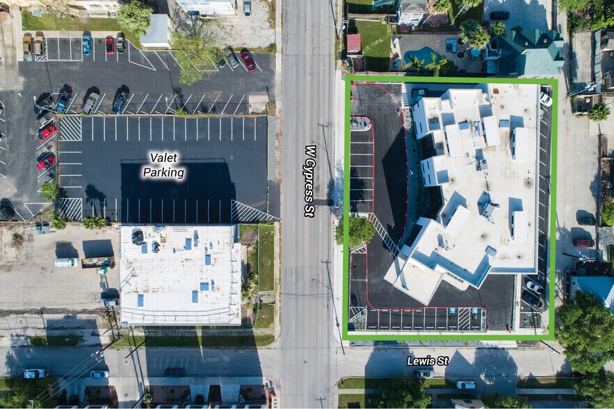 More Photos Of 222 W Cypress St, San Antonio Medical For Lease