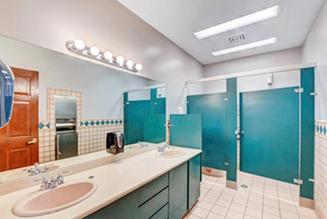 More Photos Of 317 S 6th St, Las Vegas Office For Lease