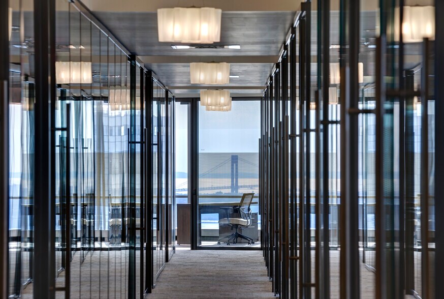 More Photos Of 7 World Trade Center, New York Coworking Space