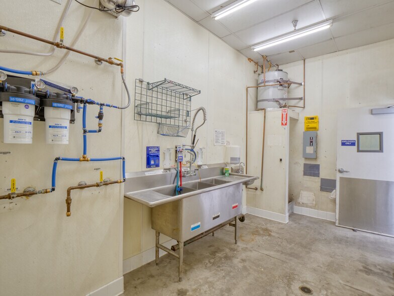 More Photos Of 500 W 7th St, Los Angeles Apartments For Lease