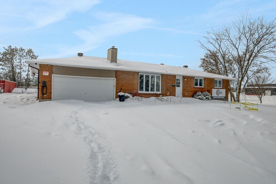 More Photos Of 2991 Carp Rd, Ottawa Office For Lease