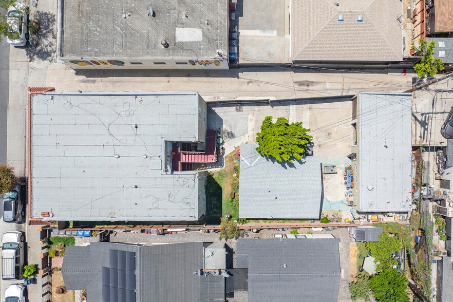 More Photos Of 2123-2131 E 7th St, Long Beach Apartments For Sale