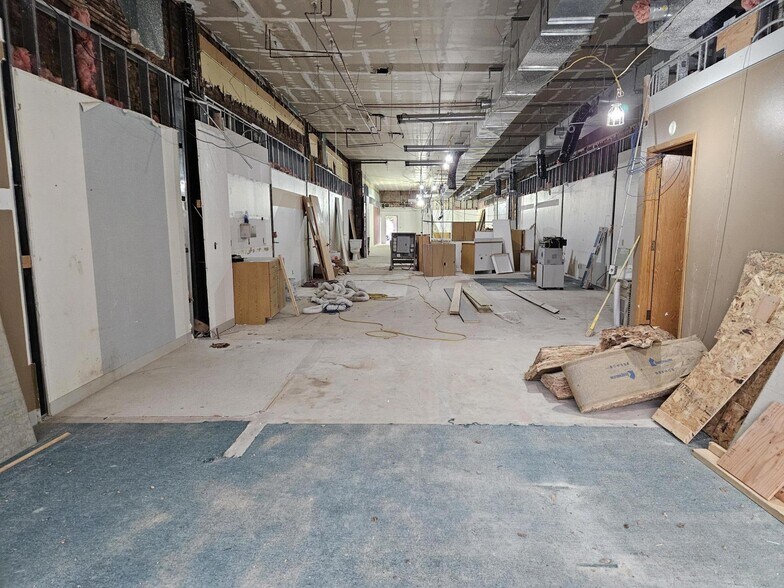 More Photos Of 309 S Main St, Aberdeen Storefront Retail Residential For Lease