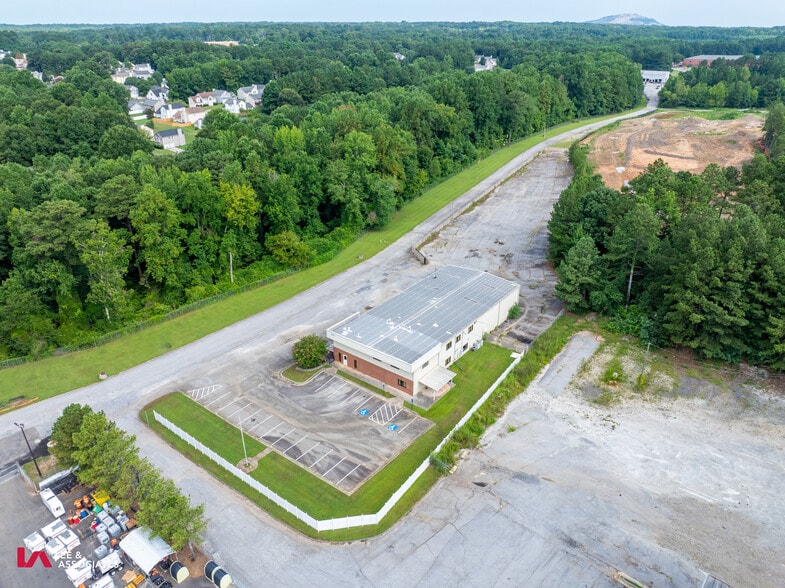 More Photos Of 6523 Marbut Rd, Lithonia Industrial For Lease