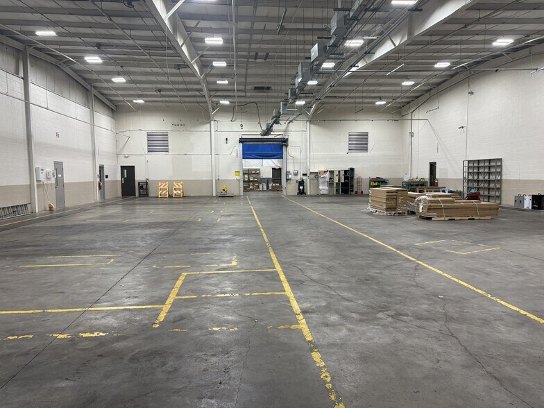 More Photos Of 175 Corporate Dr, Batesville Industrial For Lease