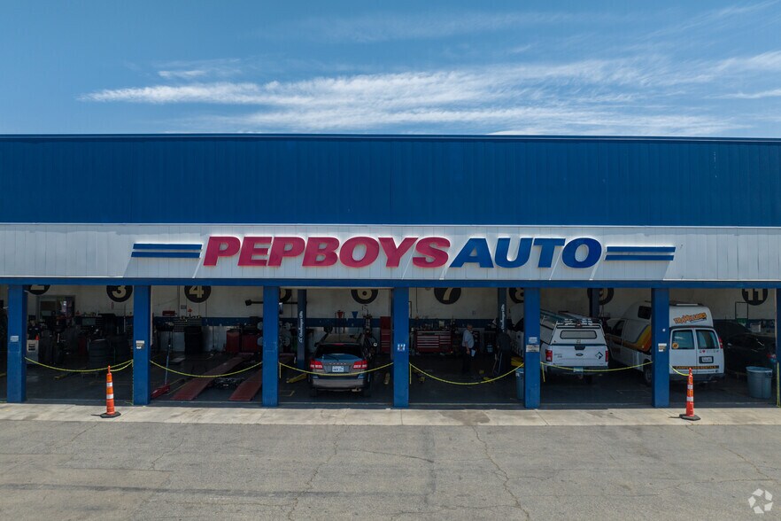 More Photos Of 14475 7th St, Victorville Auto Repair For Lease