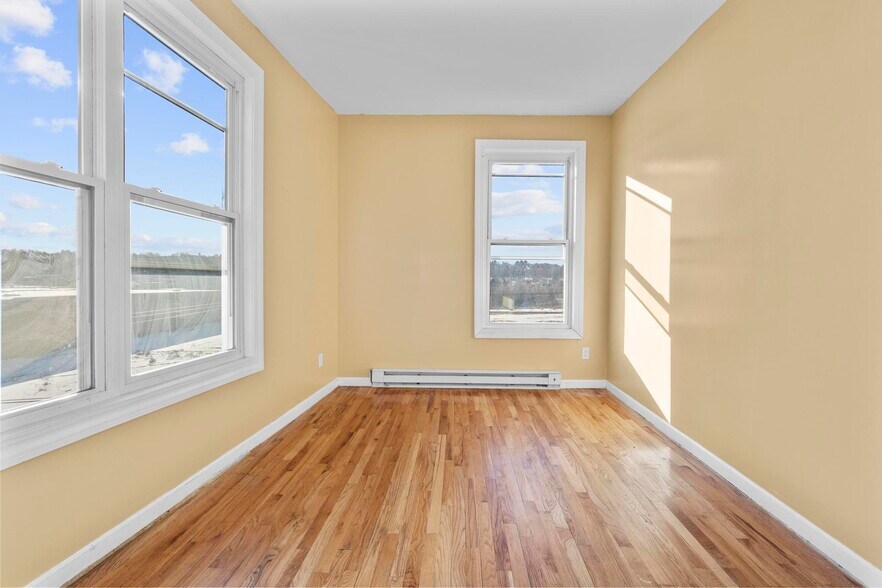 More Photos Of 701-703 S Main St, Waterbury Apartments For Sale