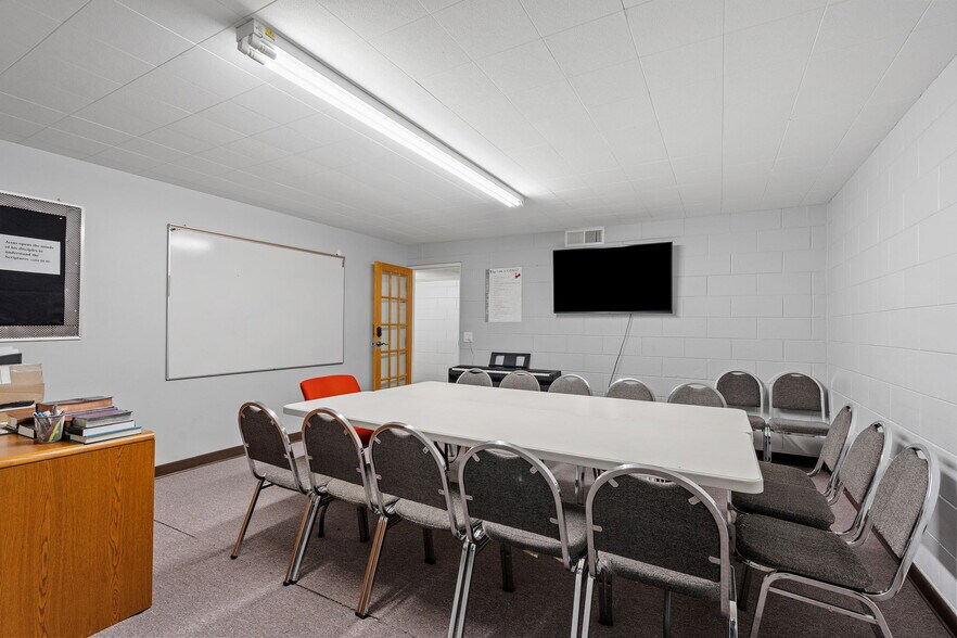 More Photos Of 6206 Lilac Dr N, Brooklyn Center Religious Facility For Sale