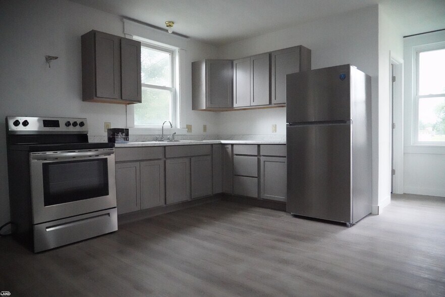More Photos Of 7346 IL-15, Saint Libory Apartments For Sale