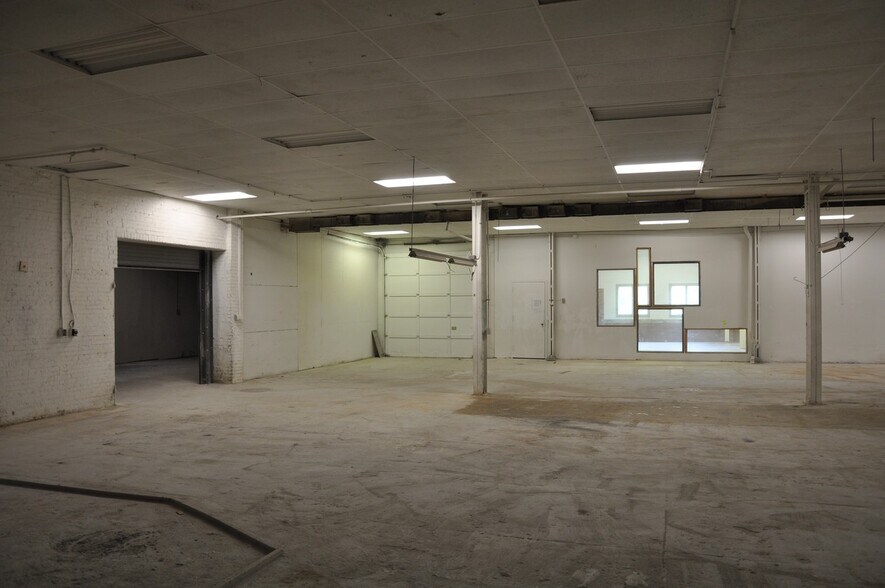 More Photos Of 8-10 Cairn St, Rochester Warehouse For Sale