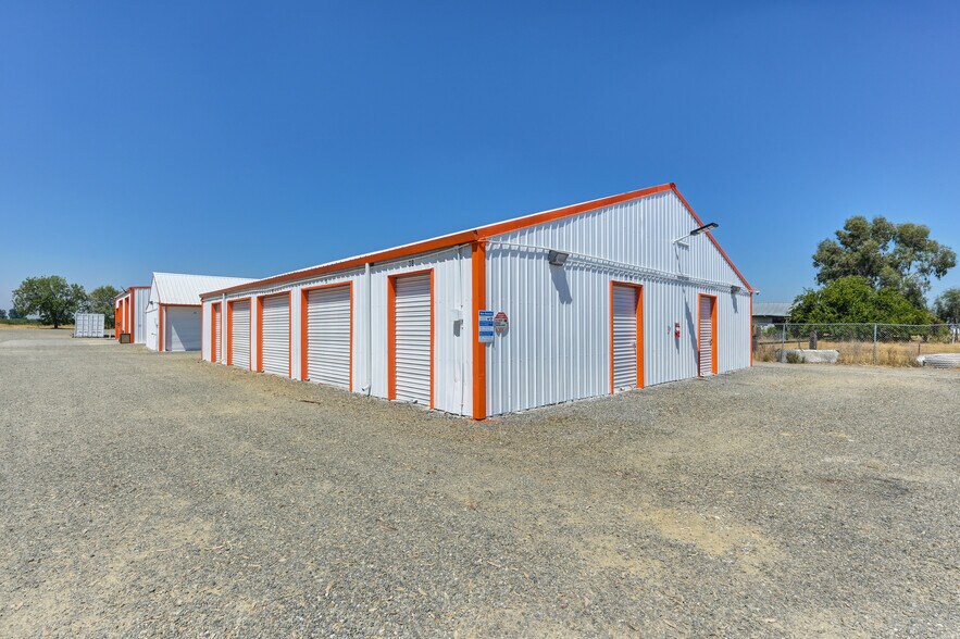 More Photos Of 7965 State Highway 99W, Gerber Self Storage For Sale