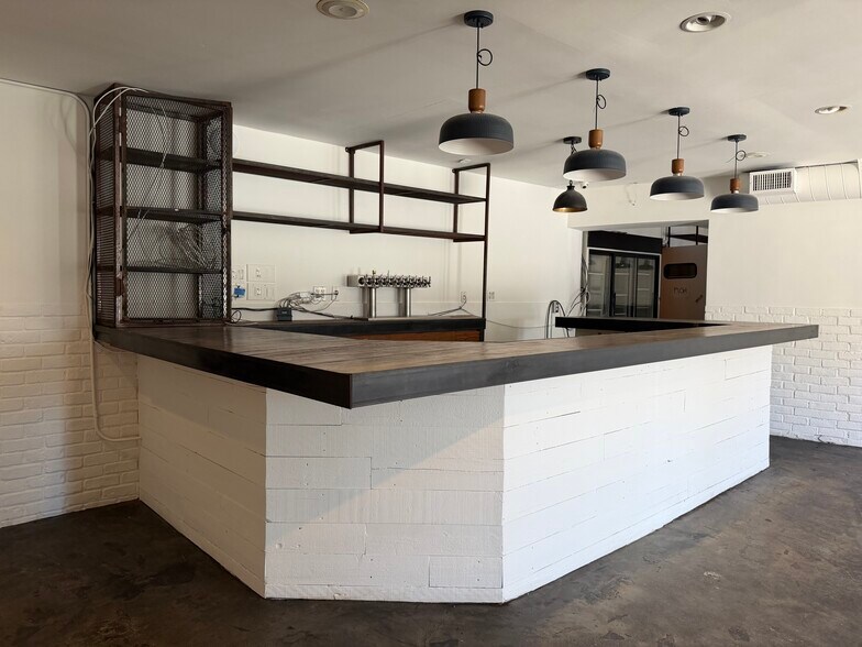 More Photos Of 3129 W Sunset Blvd, Los Angeles Apartments For Lease