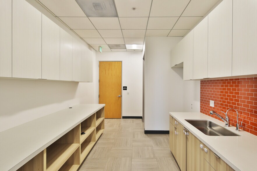 More Photos Of 2239-2245 W 190th St, Torrance Loft Creative Space For Sale