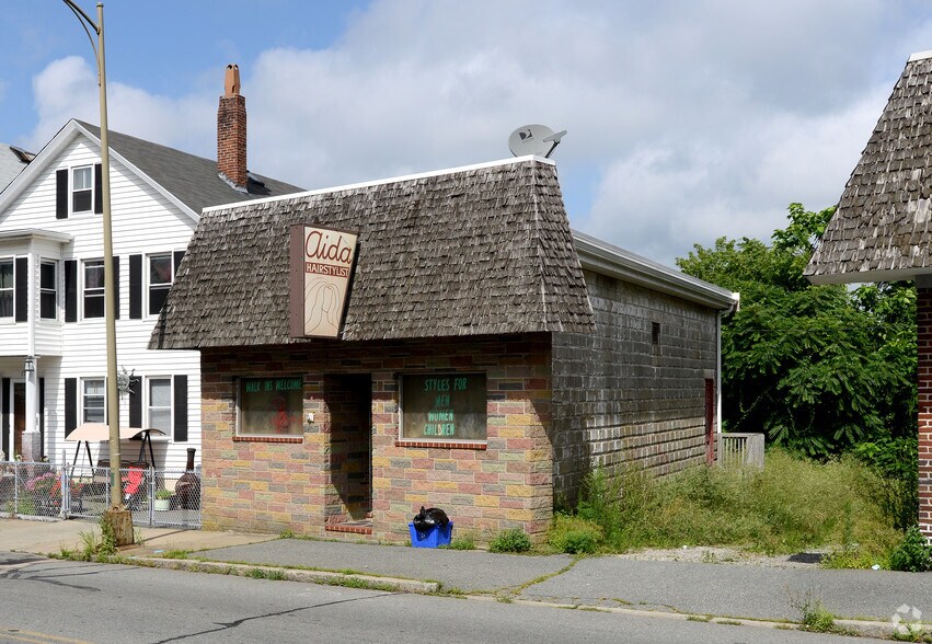 Primary Photo Of 770 County St, New Bedford Freestanding For Sale