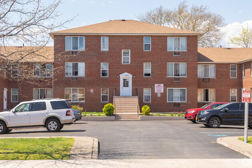 More Photos Of 646-662 Port Richmond Ave, Staten Island Apartments For Sale