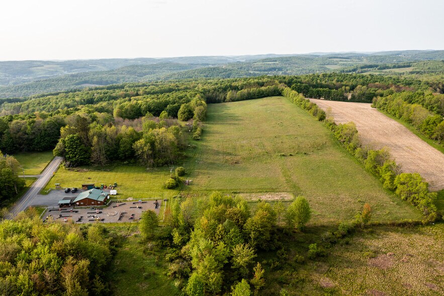 More Photos Of 1364 County Highway 12 rd, Mount Vision Storefront For Sale