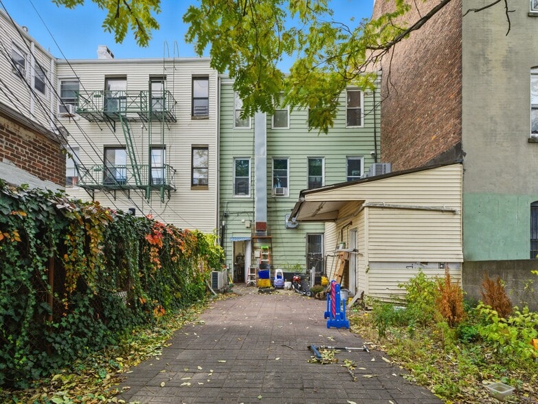 More Photos Of 3706 Park Ave, Weehawken Storefront Retail Residential For Sale