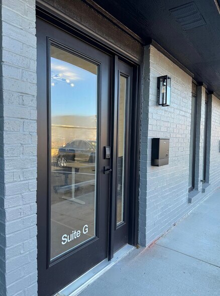 More Photos Of 231 S Rangeline Rd, Carmel Loft Creative Space For Lease