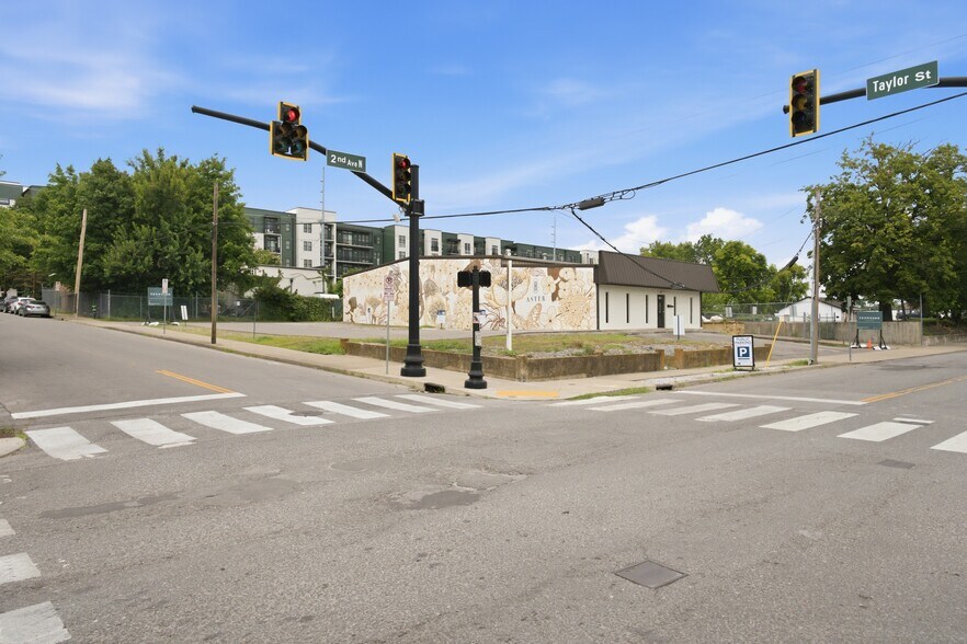 More Photos Of 1403 2nd Ave N, Nashville Warehouse For Lease