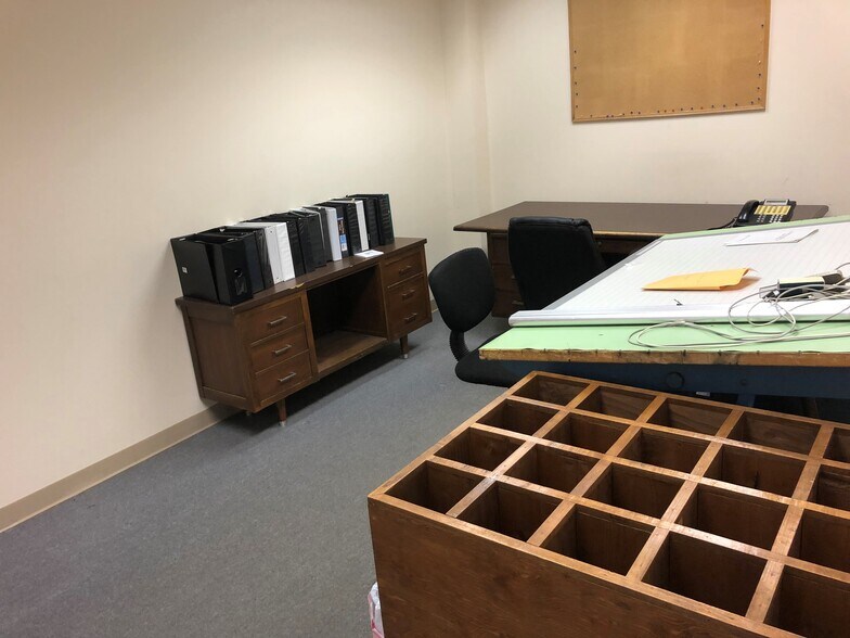 More Photos Of 90 Almon Rd, Covington Industrial For Sale