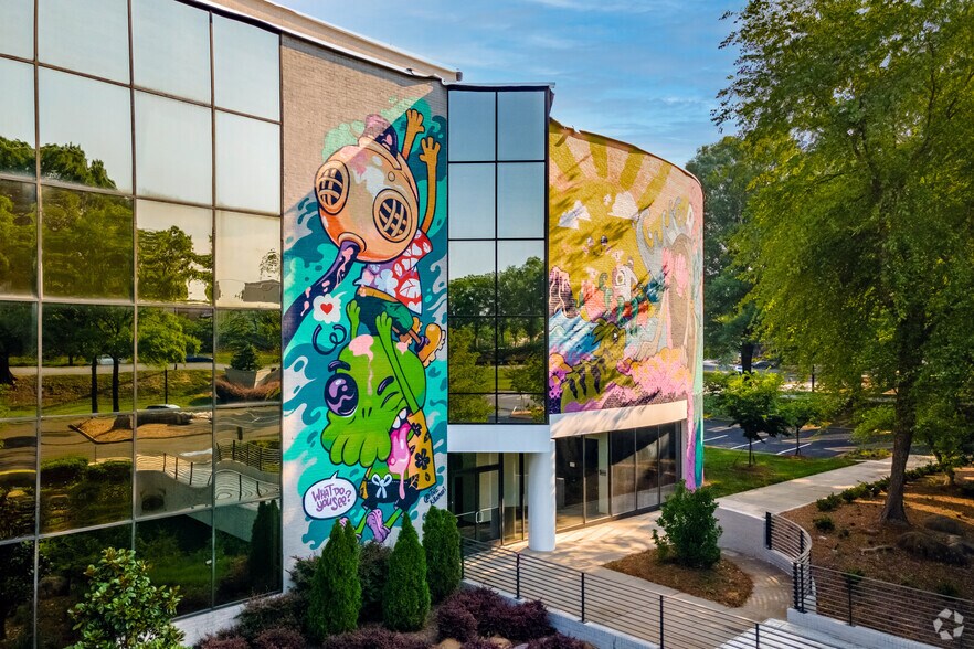 More Photos Of 5600 77 Center Dr, Charlotte Office For Lease