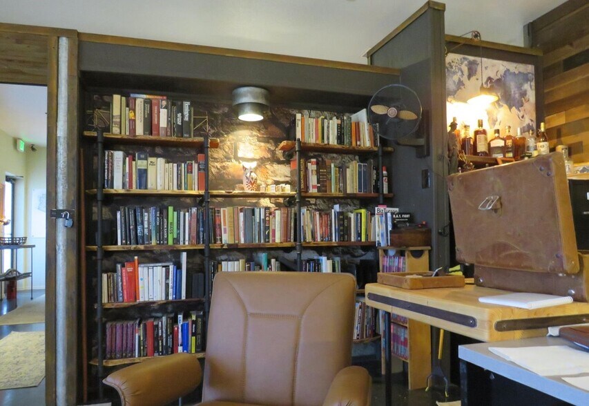 More Photos Of 1157 Circulo Mercado, Nogales Medical For Sale