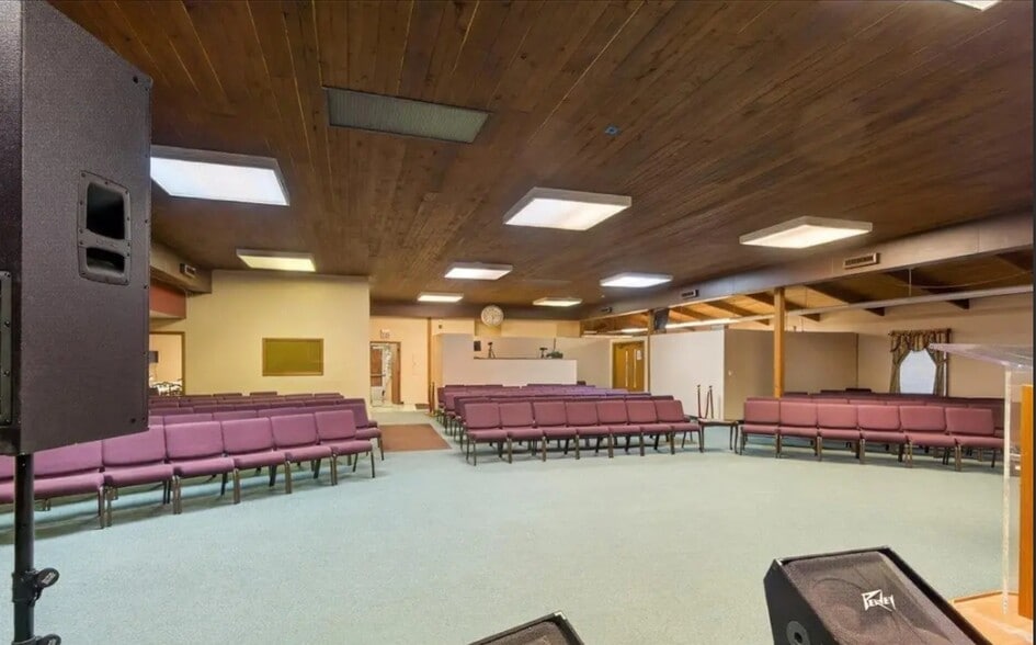 More Photos Of 3111 Normandy Dr, Springfield Office For Sale