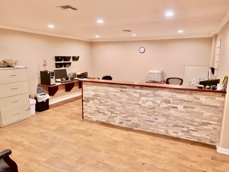 More Photos Of 4906 Houston Hwy, Victoria Light Distribution For Sale