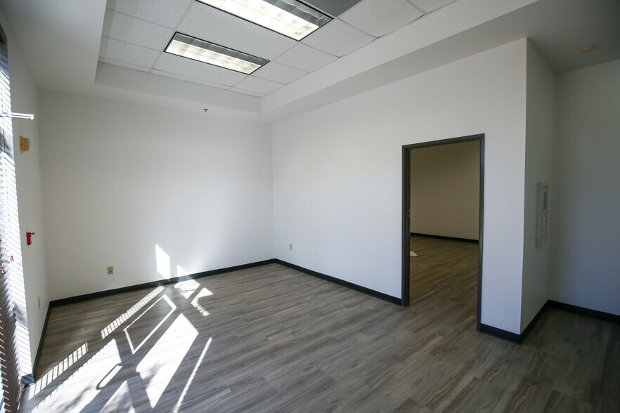 More Photos Of 9250 Pasadena, Frisco Medical For Lease